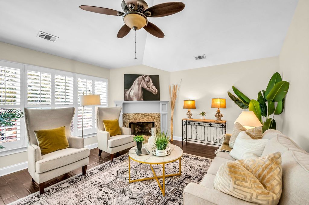 8225 Canoe Court, Nashville