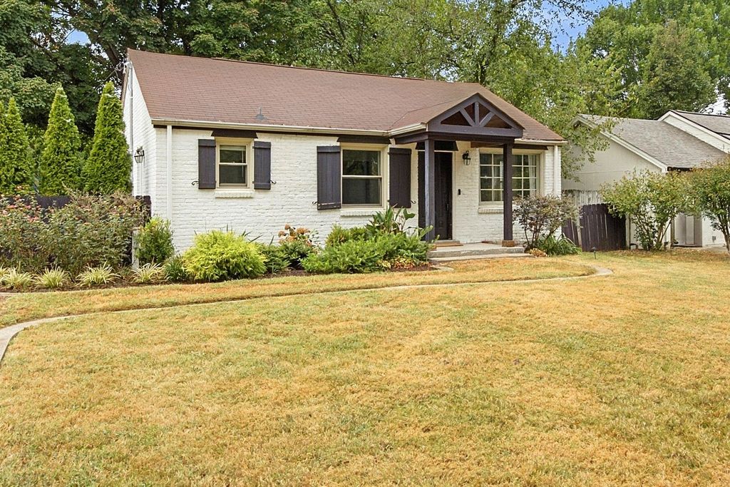 232 Ridgeway Dr, Nashville