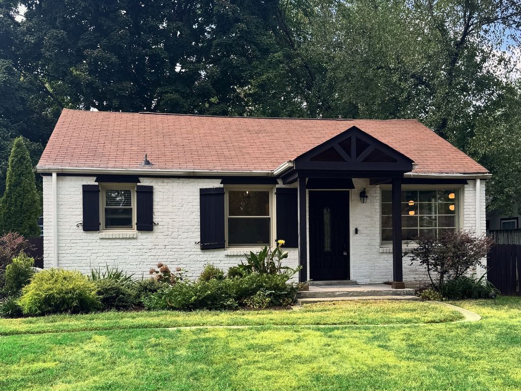 232 Ridgeway Dr, Nashville