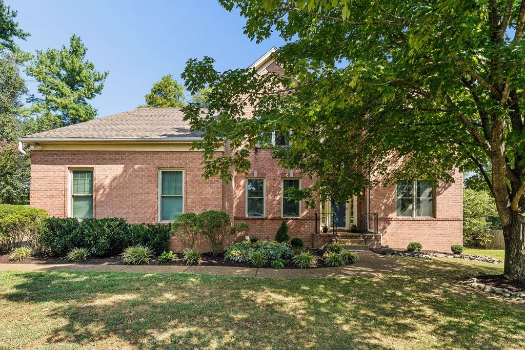 5800 Cross Pointe Ln, Brentwood