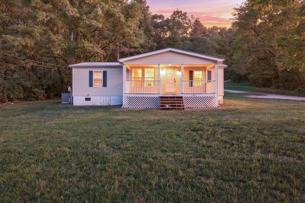7421 Harper Road, Hixson
