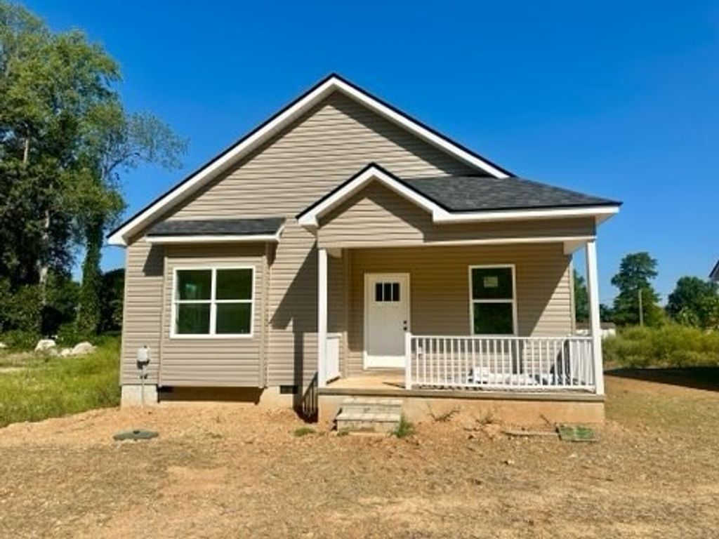 560 Gracie Street, Livingston