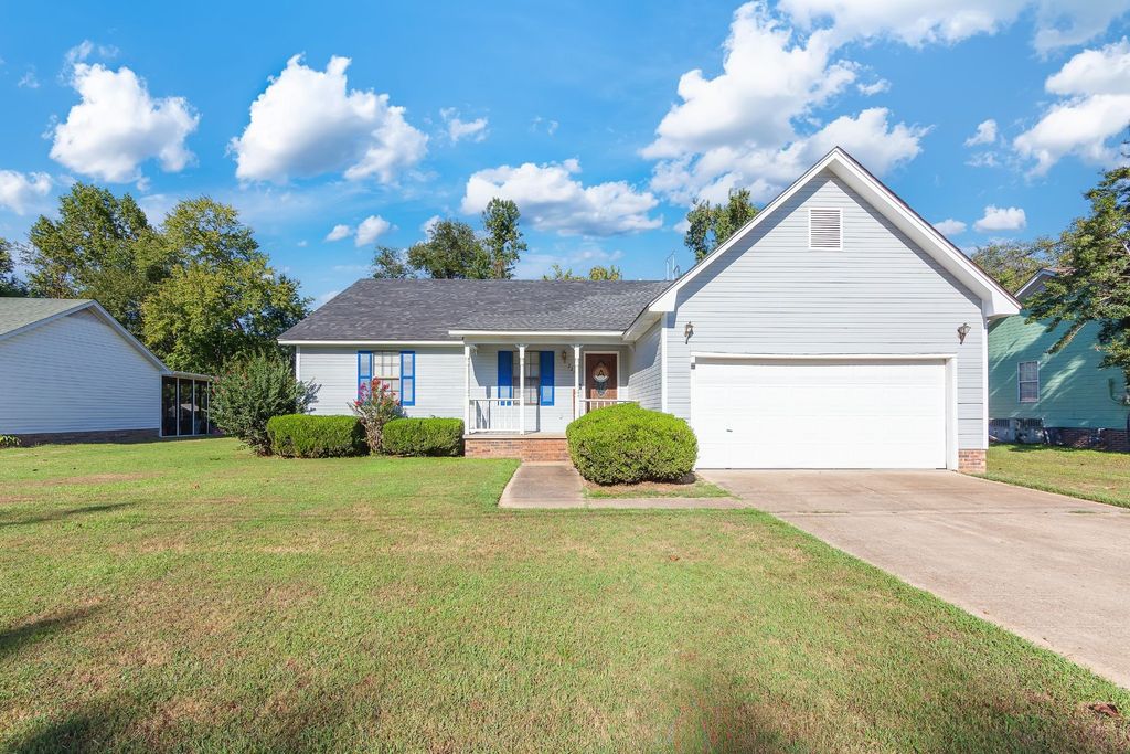227 Buttonwood Dr, Jackson