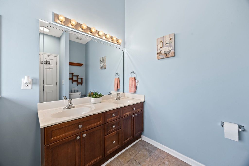 1012 Solomon Ln, Spring Hill