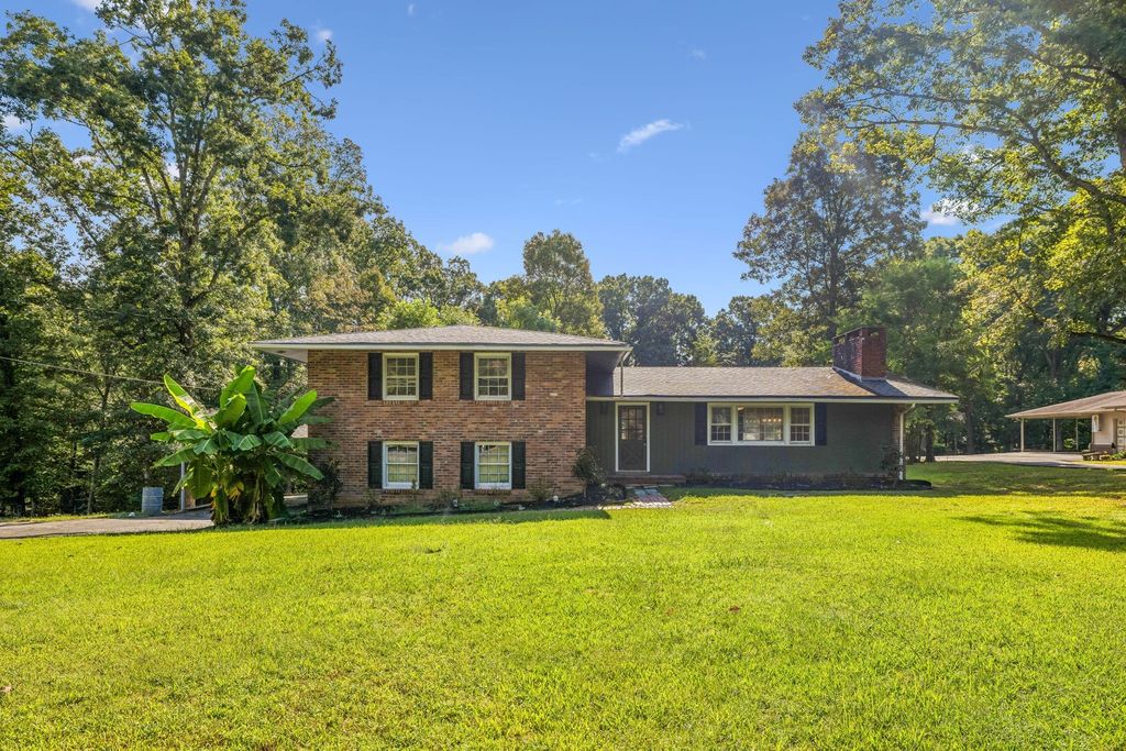 123 Cedar Hill Dr, Waverly
