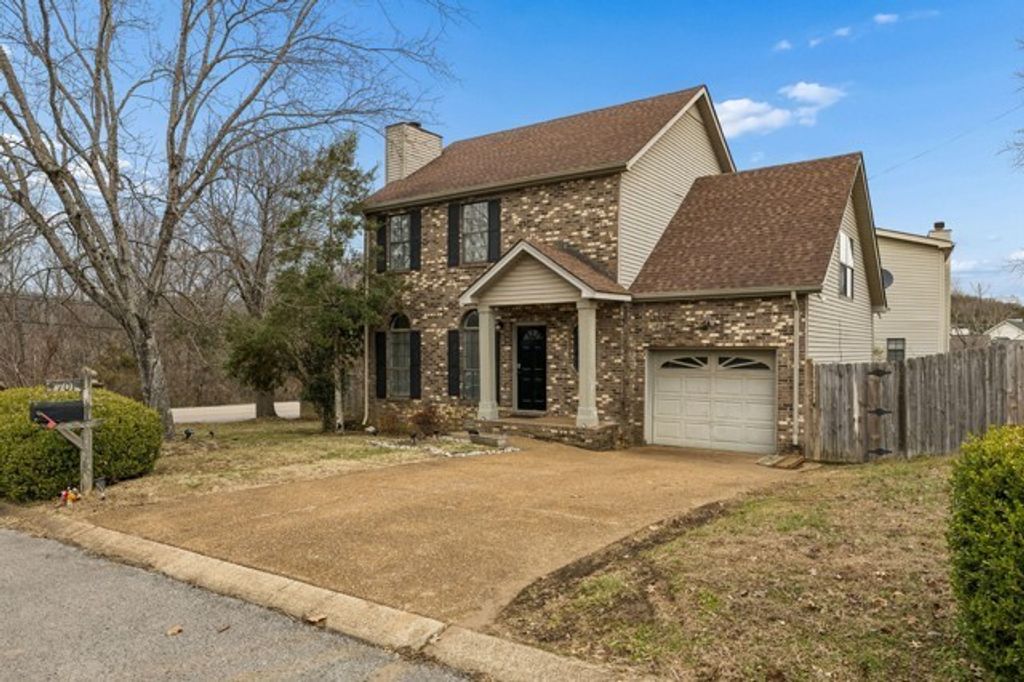 7701 Poplar Ridge Dr, Nashville
