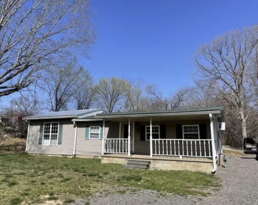 8551 Highway 49, Erin
