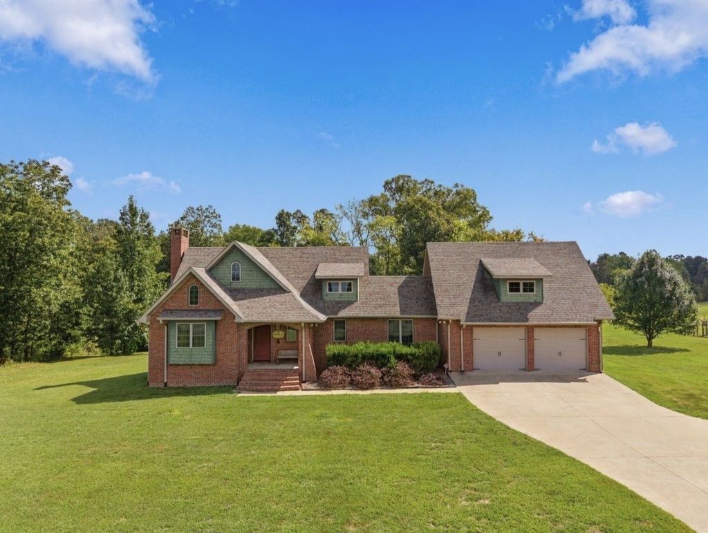 44 Westside Rd S, Lawrenceburg