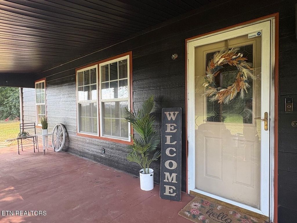 285 Hinchey Hollow Rd, Jefferson City