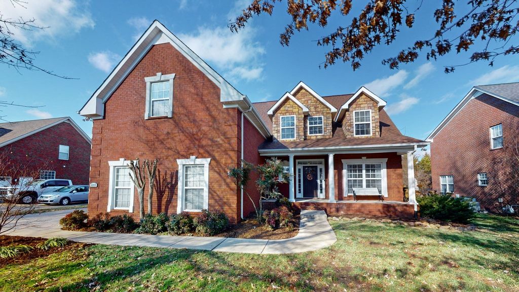 5344 Saint Ives Dr, Murfreesboro