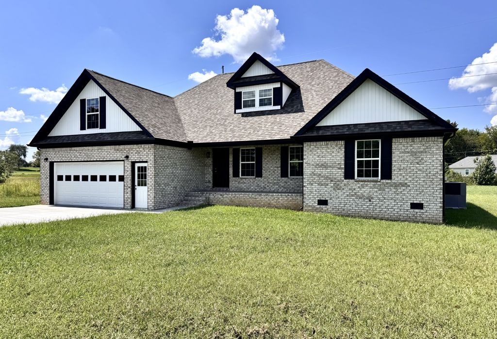 150 Sundance Dr, Lawrenceburg