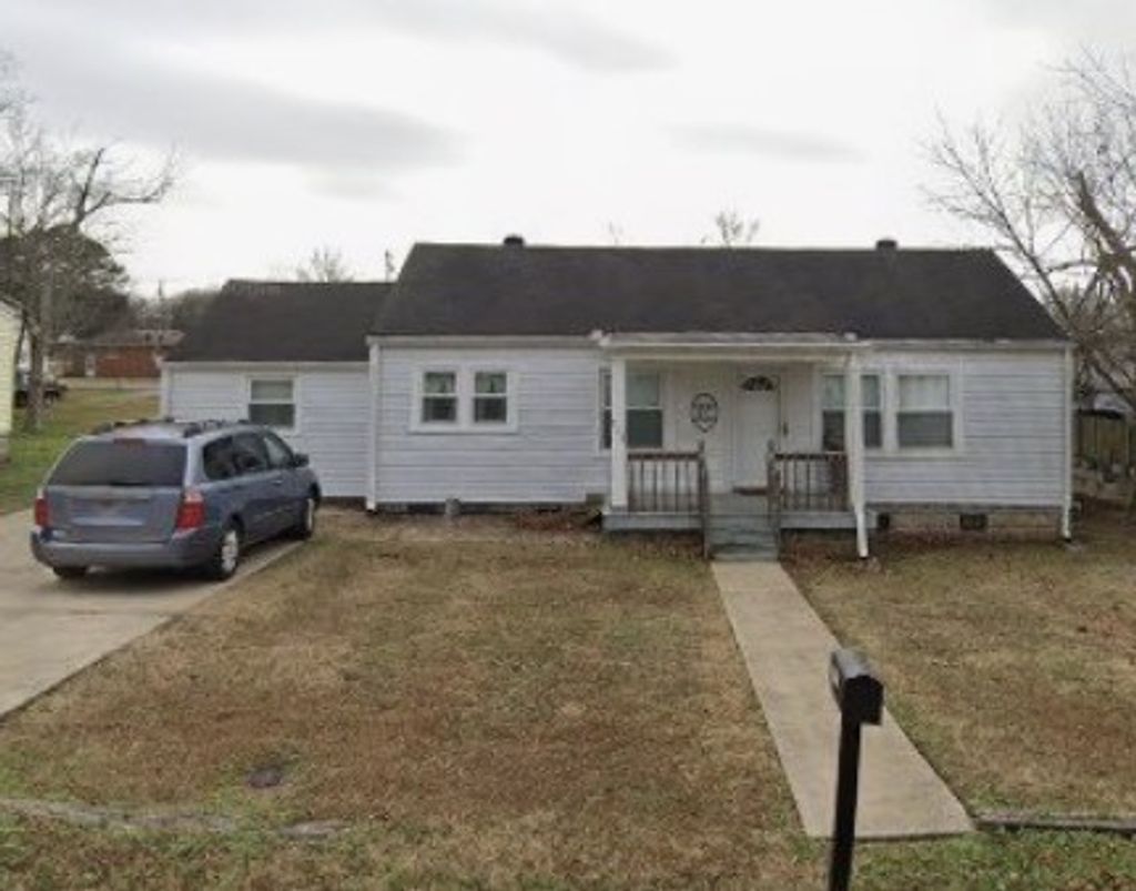 732 Meadowlane Dr, Lebanon