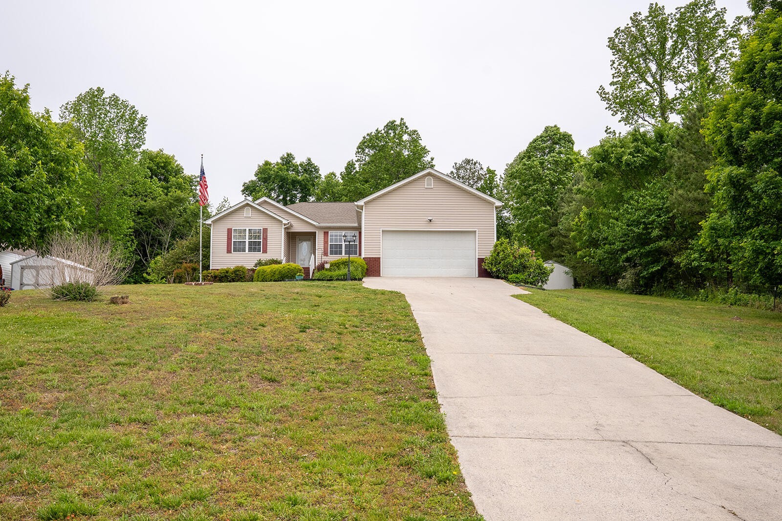 Photo of Listing #3593342