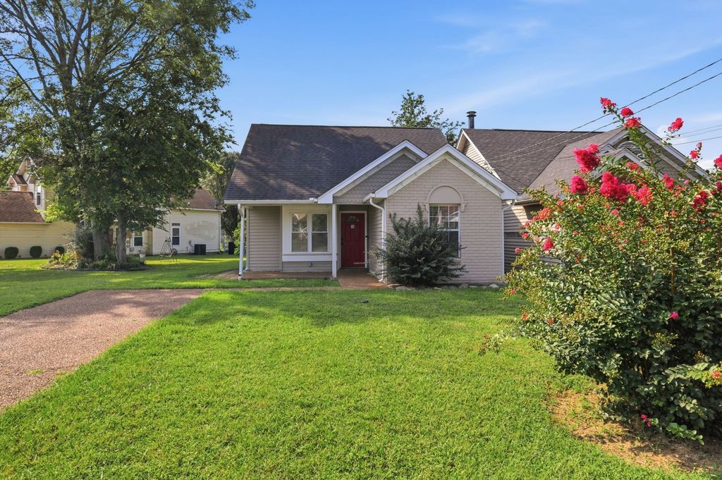 609 Brentmeadow Cir, Madison