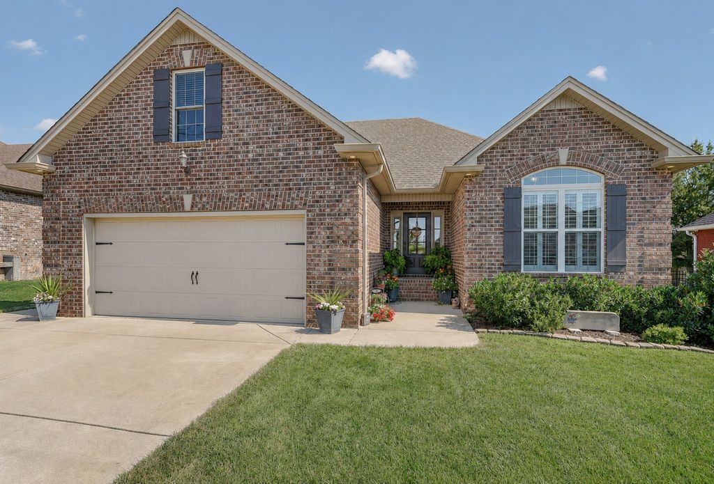 516 Becks Pl, Gallatin