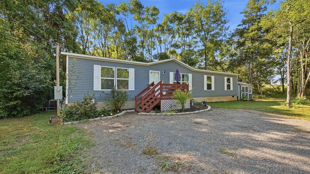 437 Sterling Road, Athens