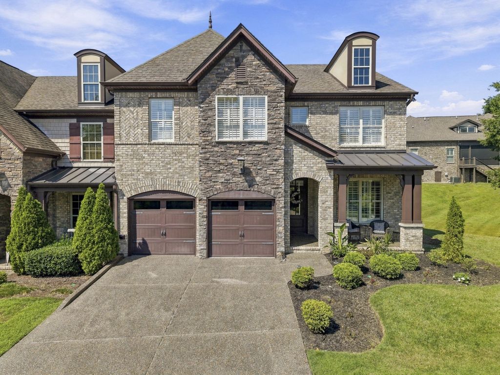 118 Village Cir, Lebanon