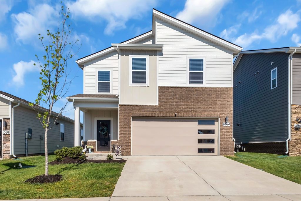 1064 Linn Cove Ct, Gallatin