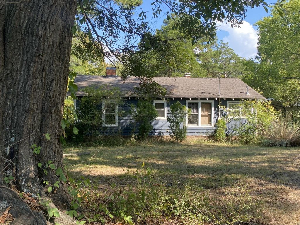 2332 Hamill Road, Hixson