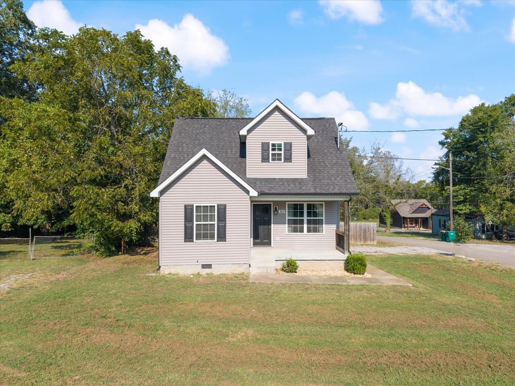 302 Hardison Ave, Lewisburg