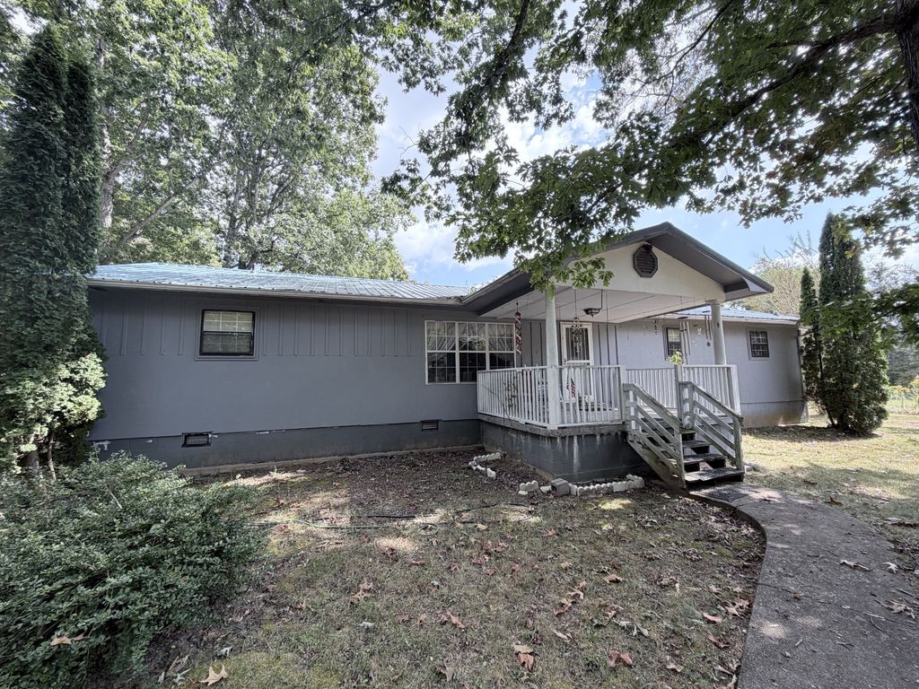 17260 S Pittsburg Mountain Rd, Sewanee