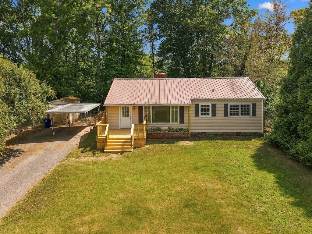 205 Cliffside Ave, Shelbyville