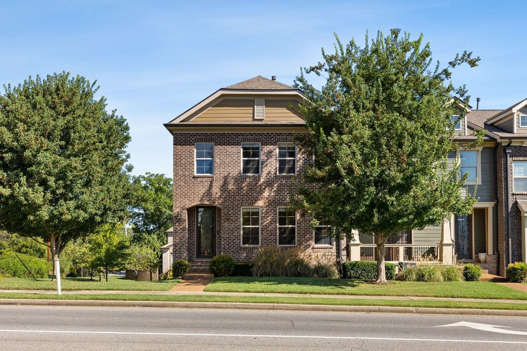 815 Silkwood Dr, Nashville