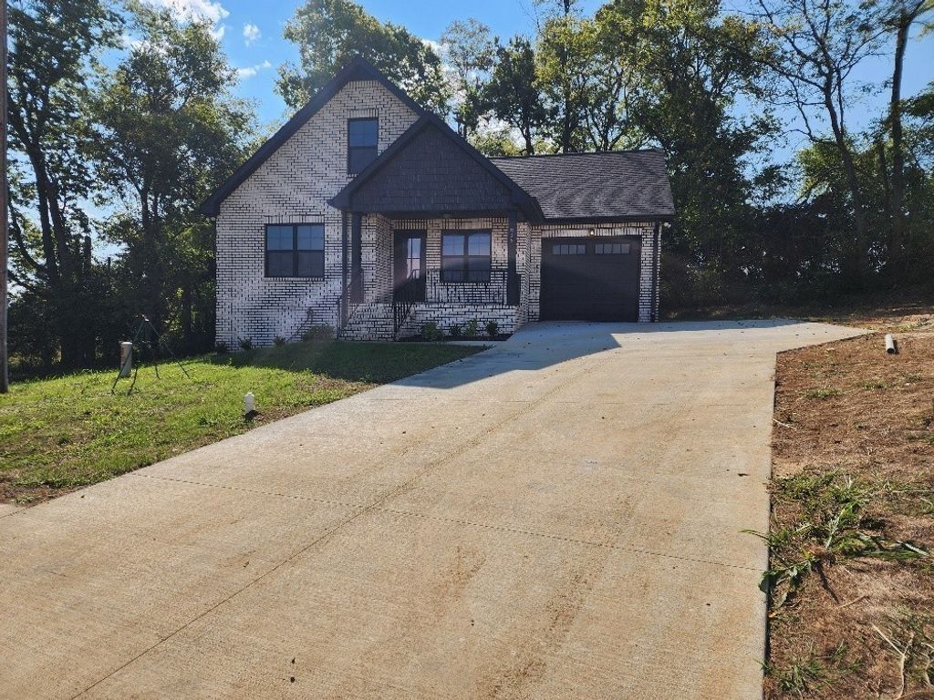 215 Scenic Ln, Hartsville
