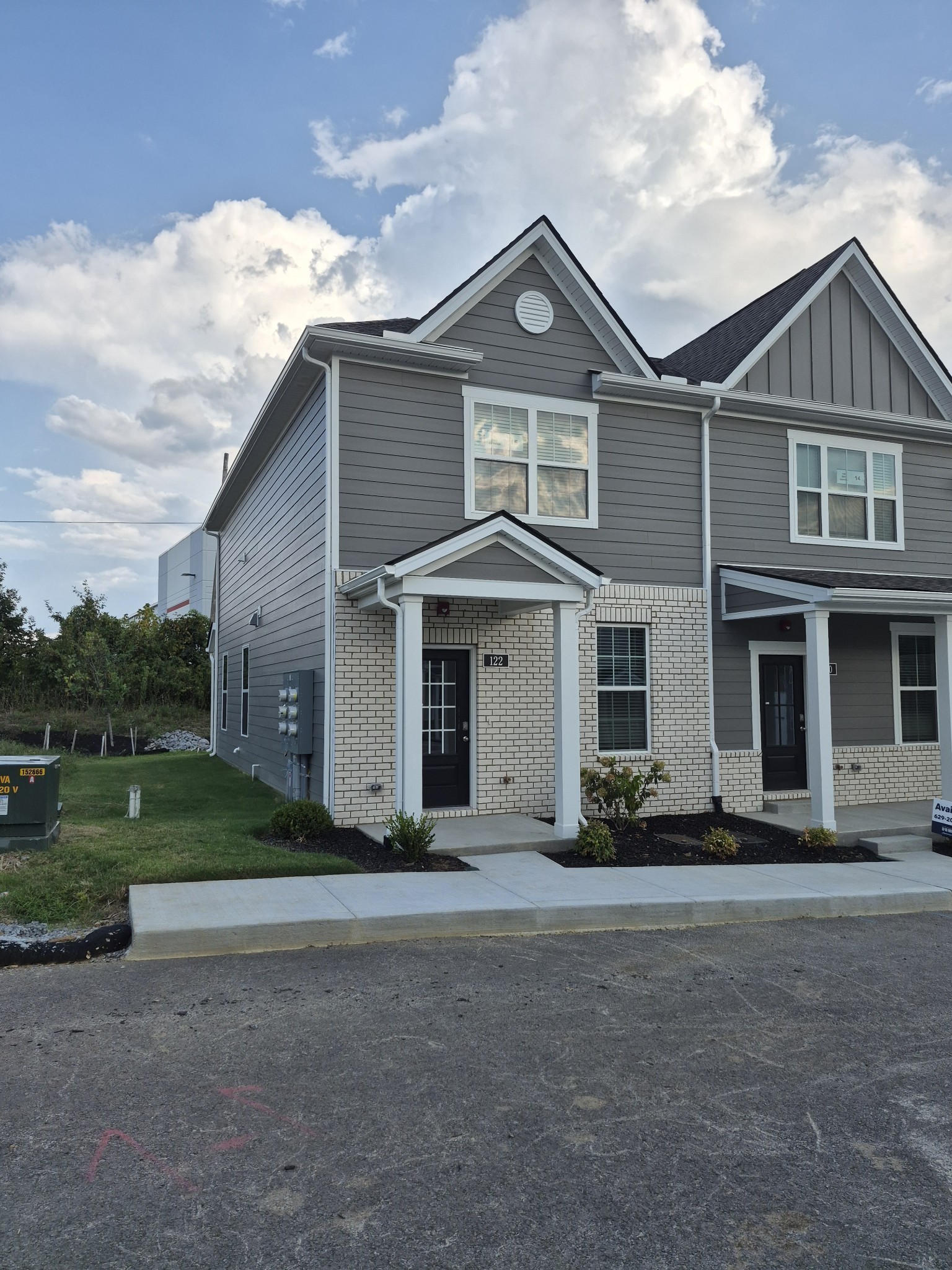 Photo of Listing #3593879