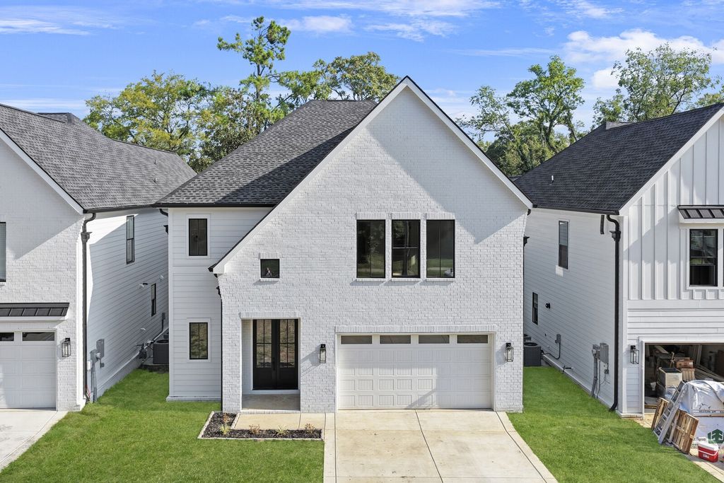 1112 Caldwell Ln, Nashville