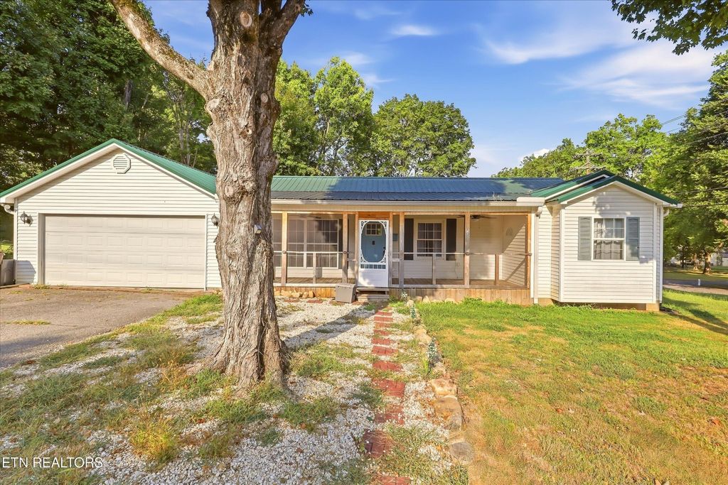 500 Monroe St, Madisonville
