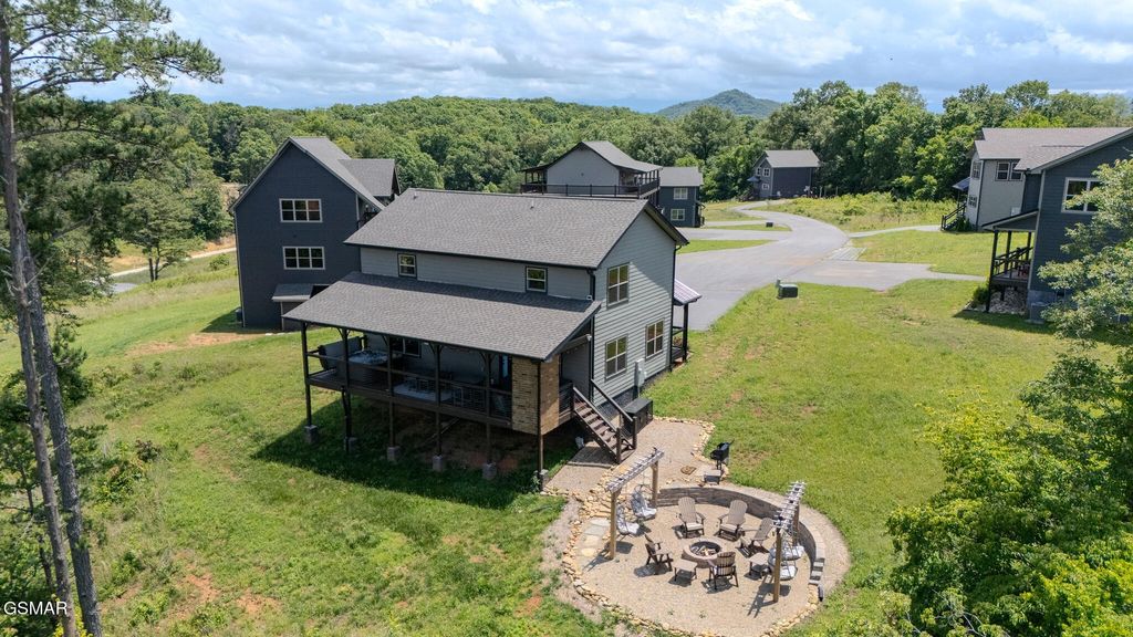 242 Lily Jo Way, Sevierville