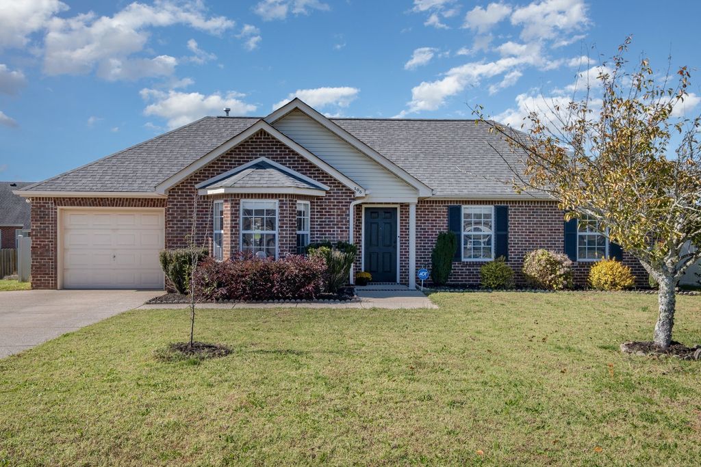 105 Blythe Court, Smyrna