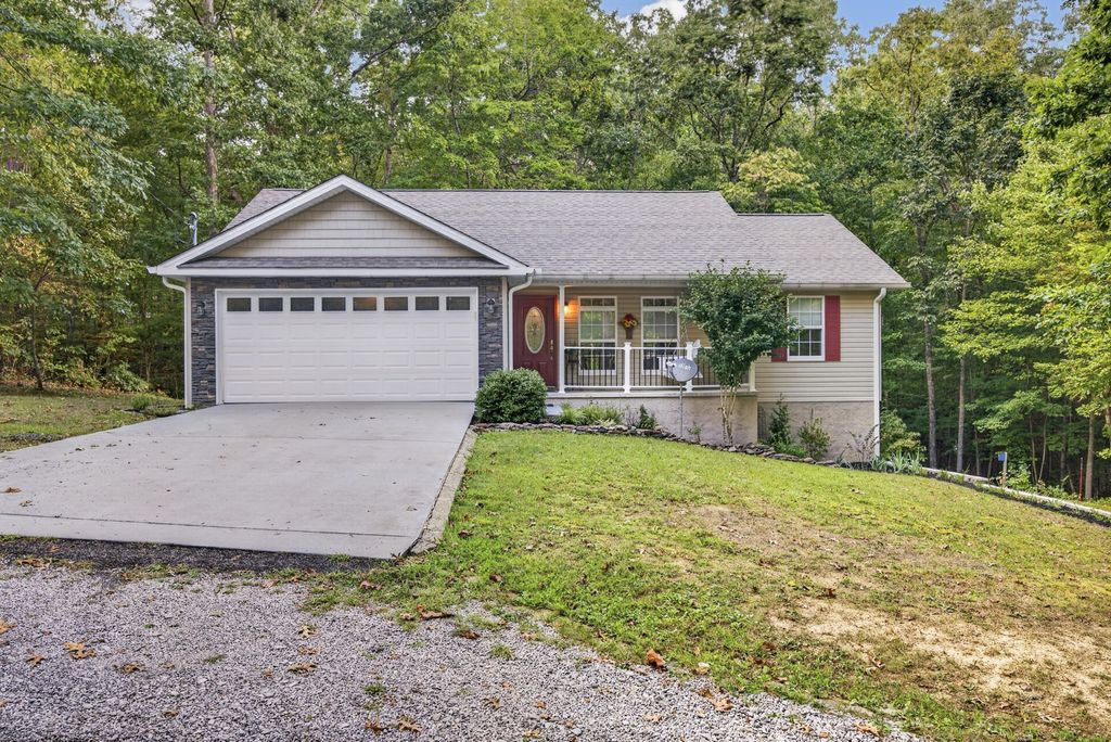 15 Hipswell Ct, Crossville