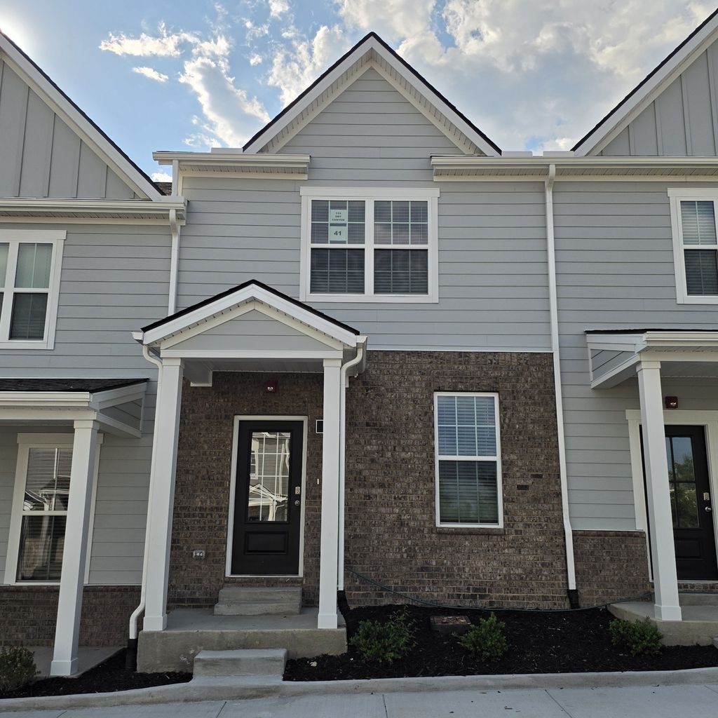 119 Dry Canyon, La Vergne