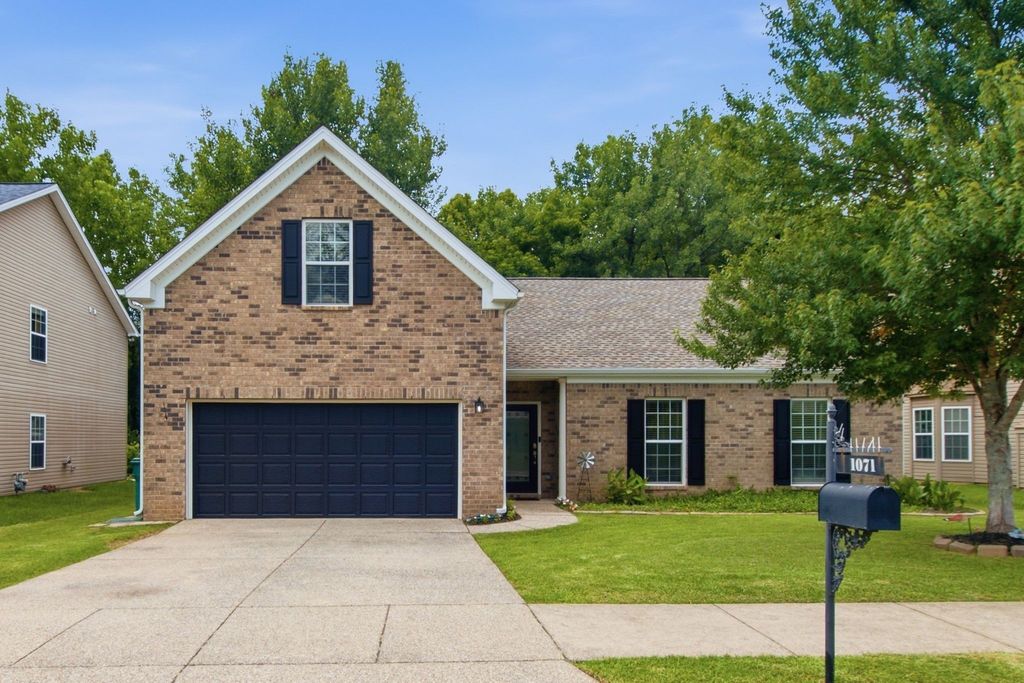 1071 Countess Ln, Spring Hill