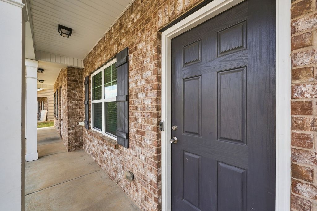 1063 Bradburn Village Dr, Antioch