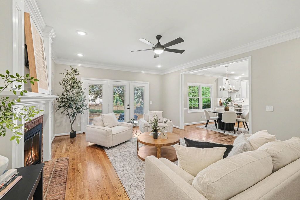8358 Carriage Hills Dr, Brentwood