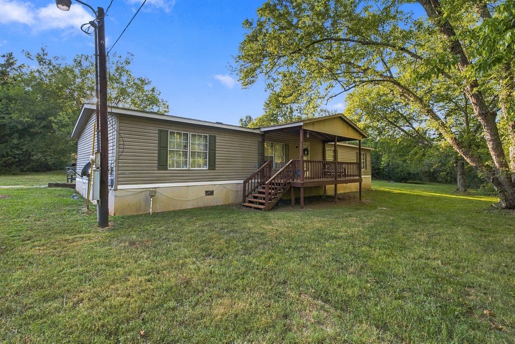 7869 Leanna Central Valley Rd, Murfreesboro