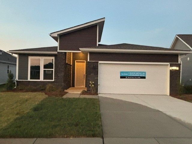 909 Bur Oak Road, Lebanon