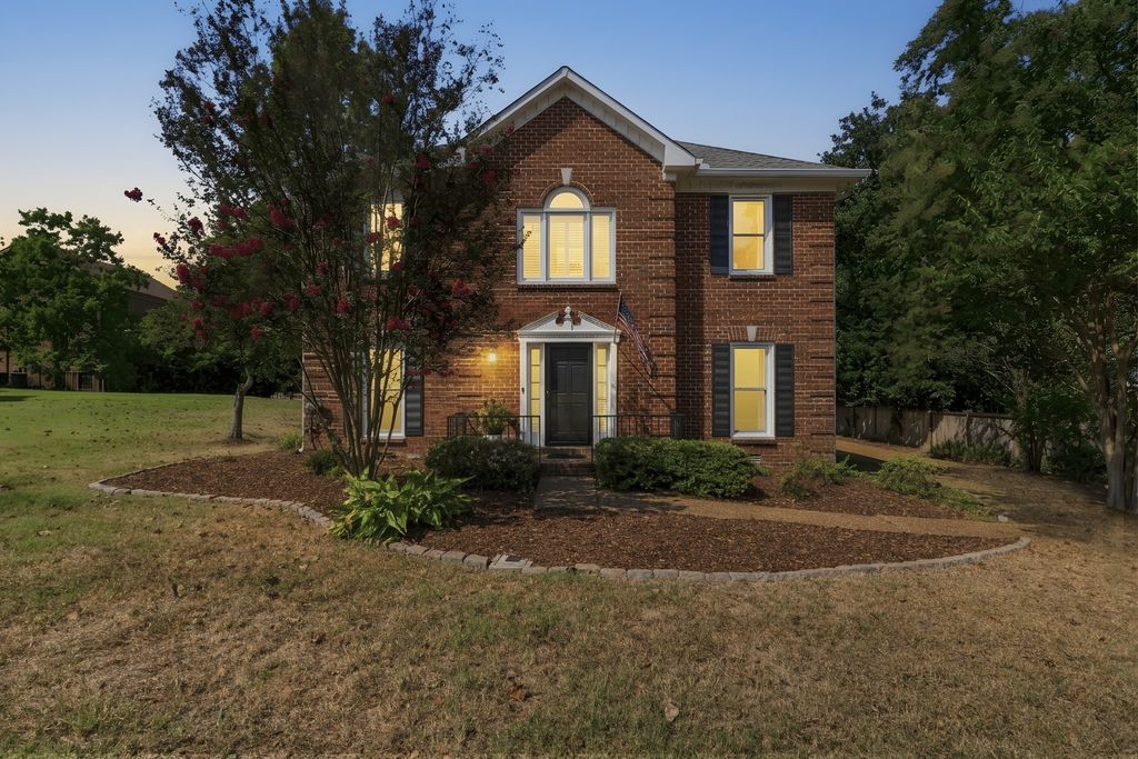 7305 River Park Dr, Nashville