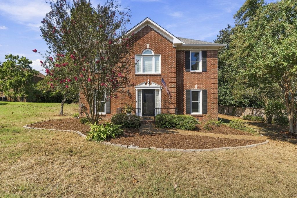 7305 River Park Dr, Nashville