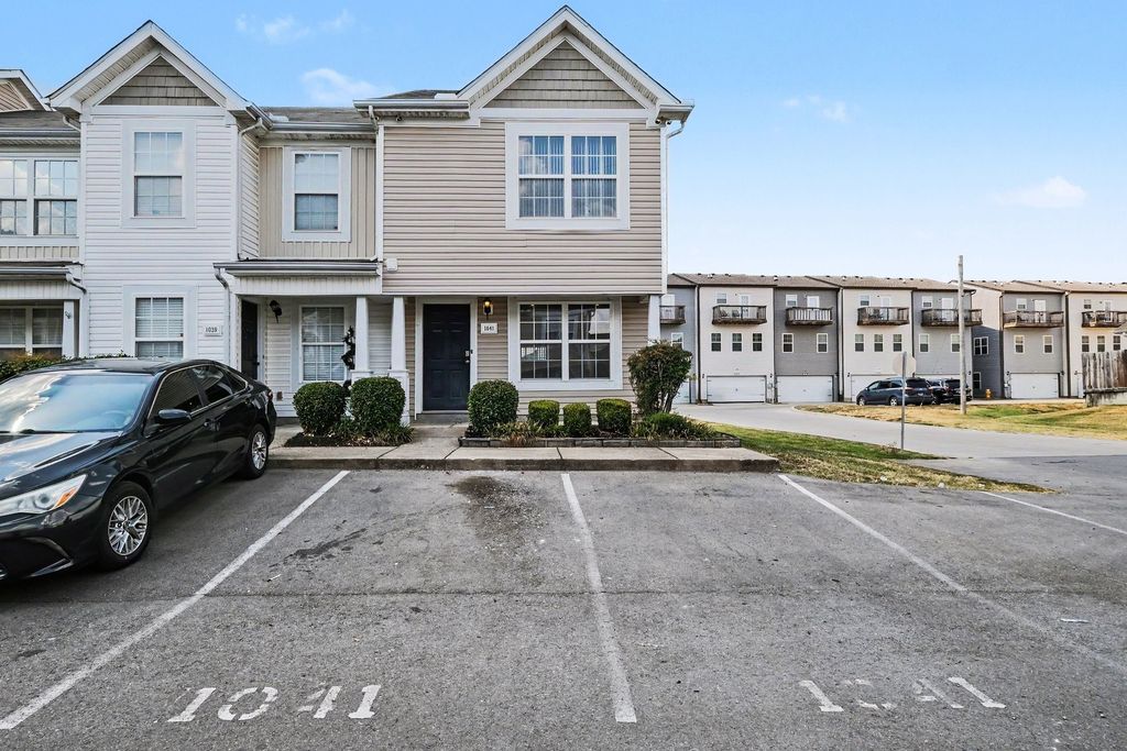 1041 Arlene Dr, La Vergne