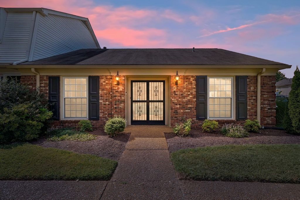 8207 Sawyer Brown Rd K1, Nashville