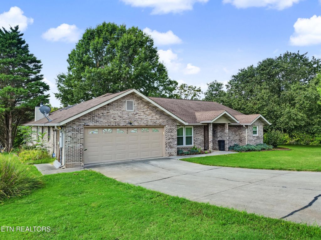 760 Gates Lane, Kodak