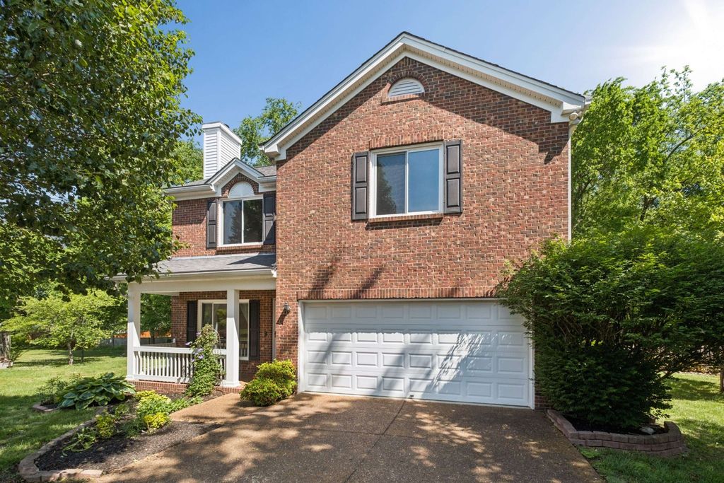 909 Buckskin Ct, Nashville