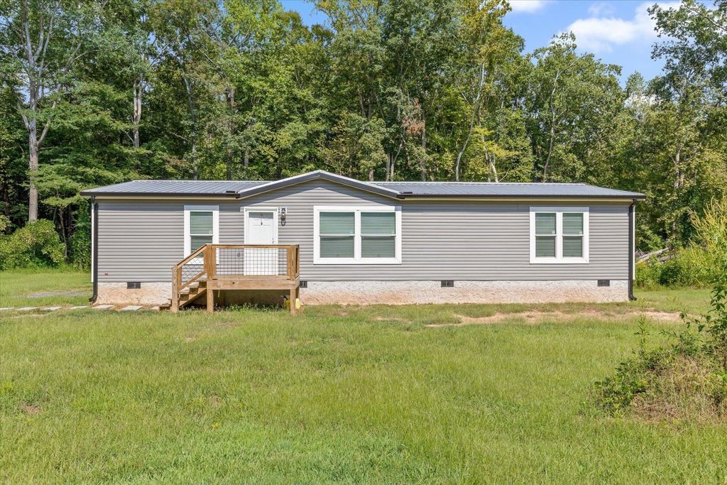 3277 Hurricane Road, Rocky Face