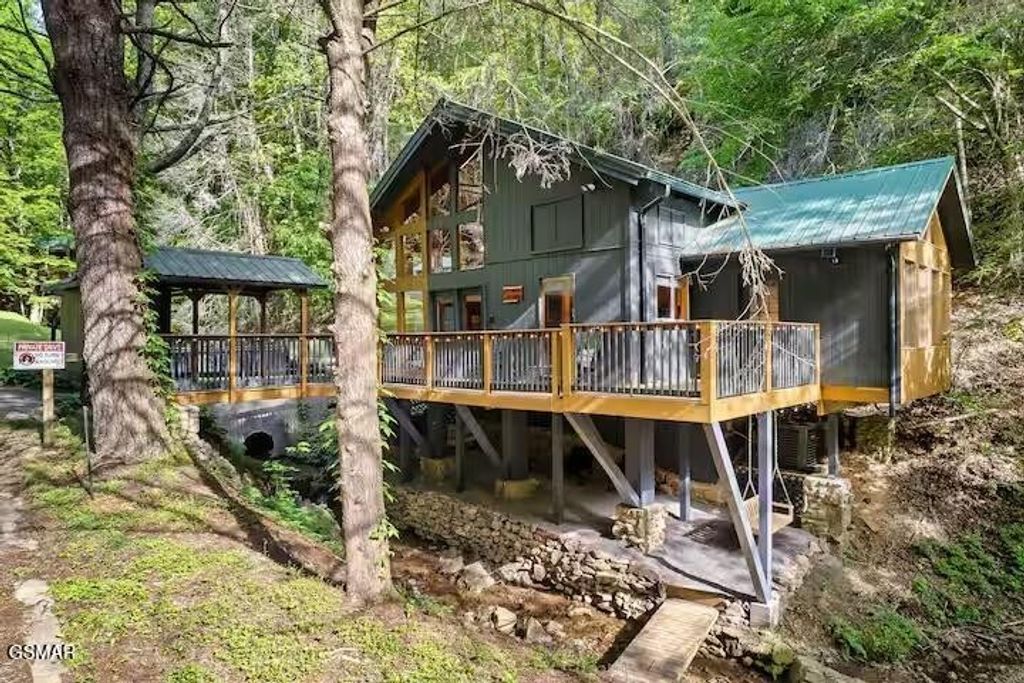 2645 Black Walnut Flats Road, Sevierville