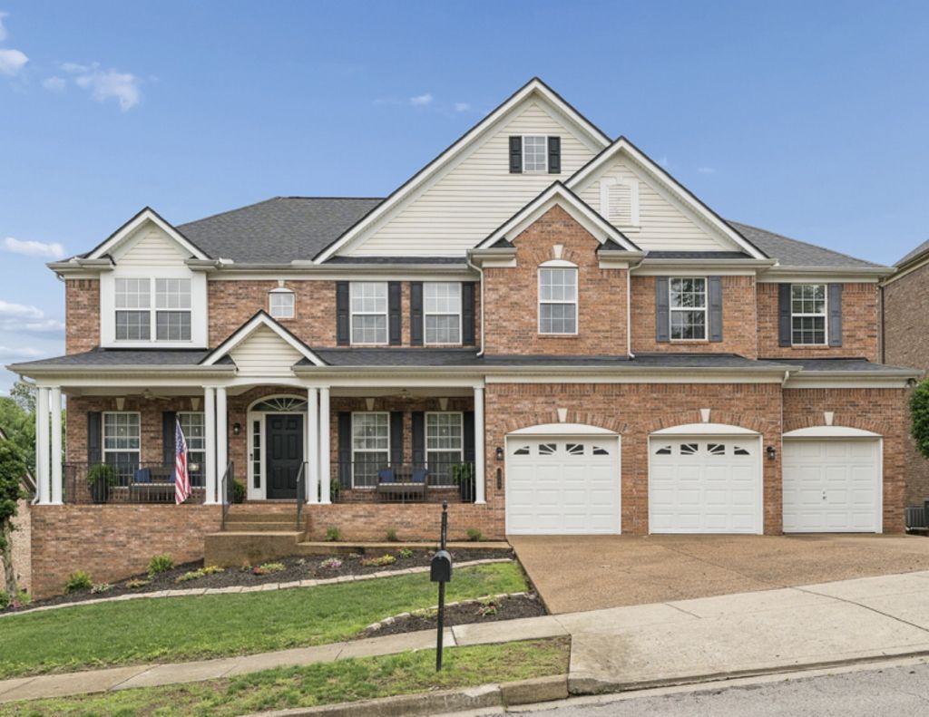 1206 Broadmoor Cir, Franklin
