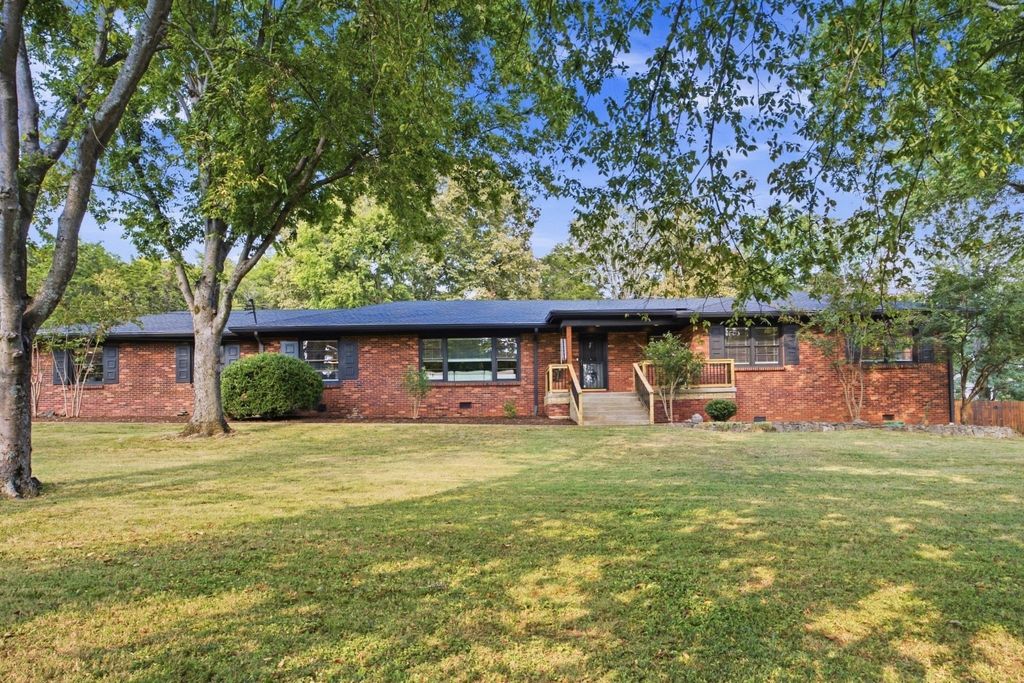 225 Peeler Trl, Madison